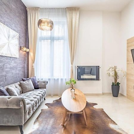 Ferienwohnung Splendid Perfectly Located Flat With Sauna Budapest Exterior foto