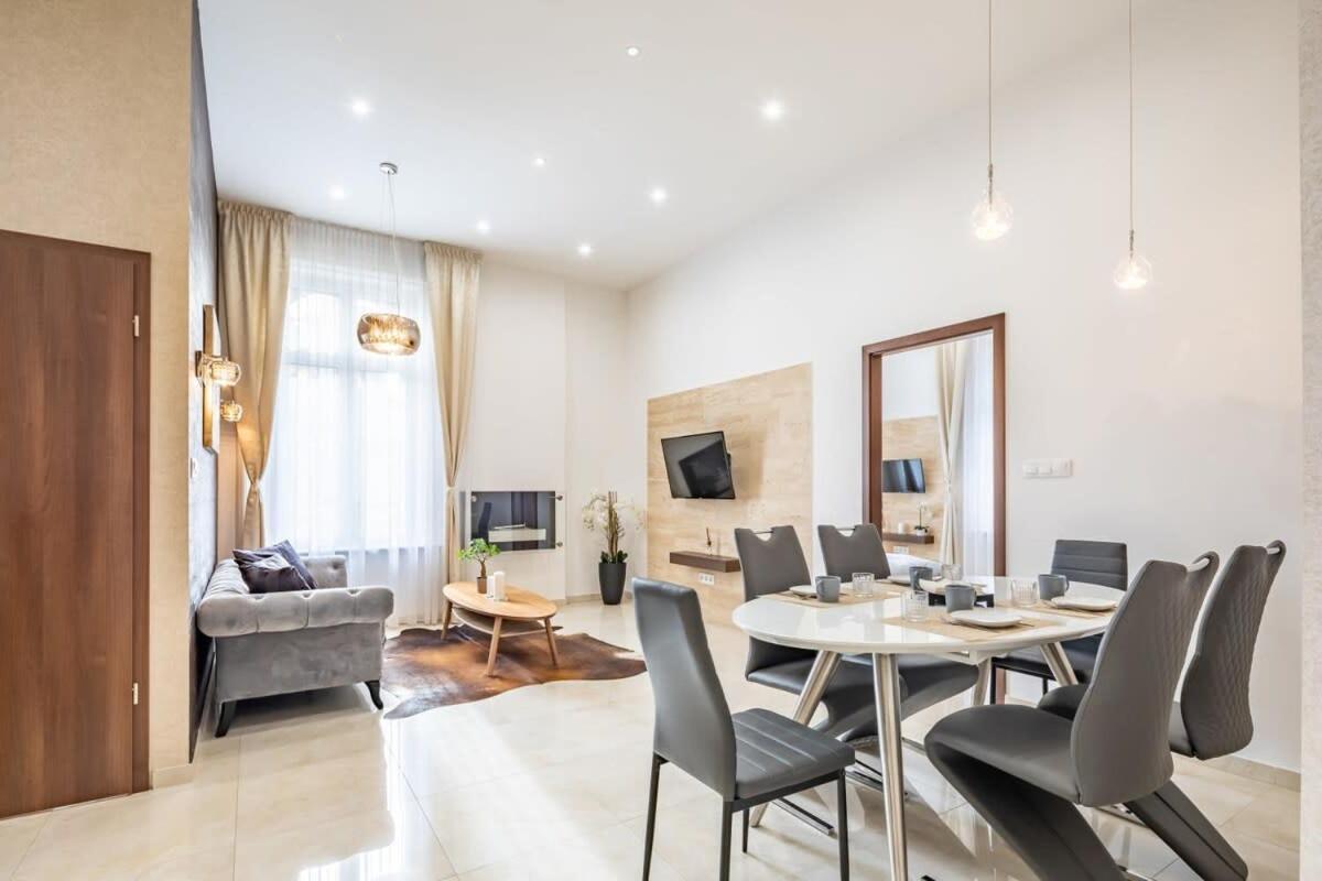 Ferienwohnung Splendid Perfectly Located Flat With Sauna Budapest Exterior foto
