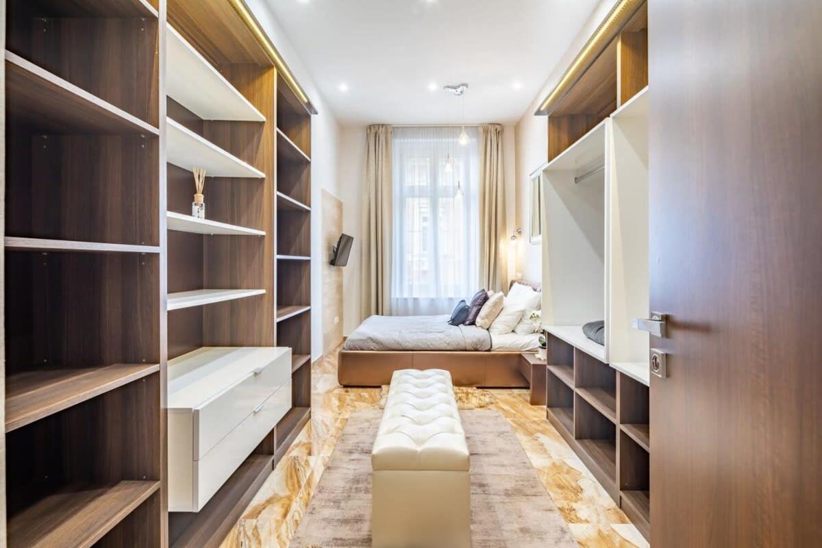 Ferienwohnung Splendid Perfectly Located Flat With Sauna Budapest Exterior foto