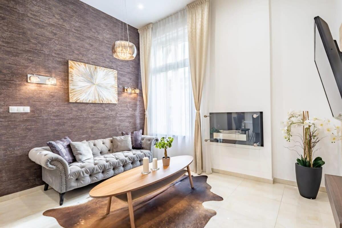 Ferienwohnung Splendid Perfectly Located Flat With Sauna Budapest Exterior foto