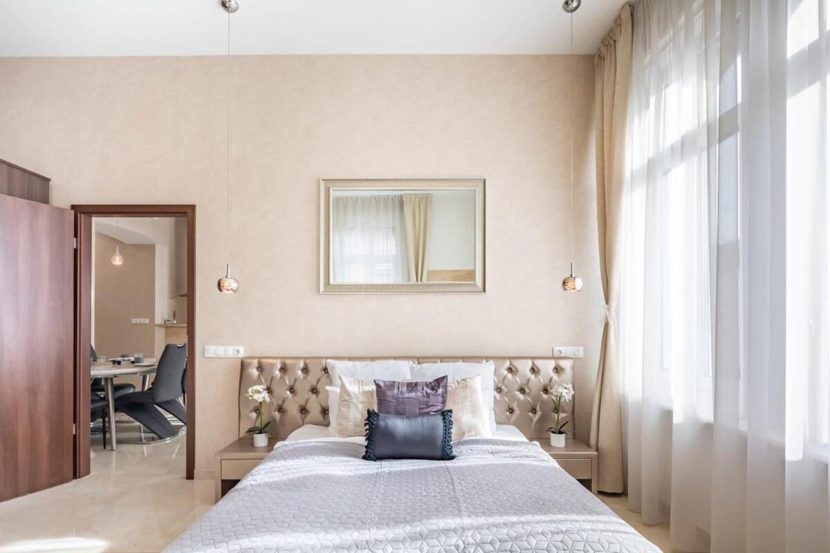 Ferienwohnung Splendid Perfectly Located Flat With Sauna Budapest Exterior foto